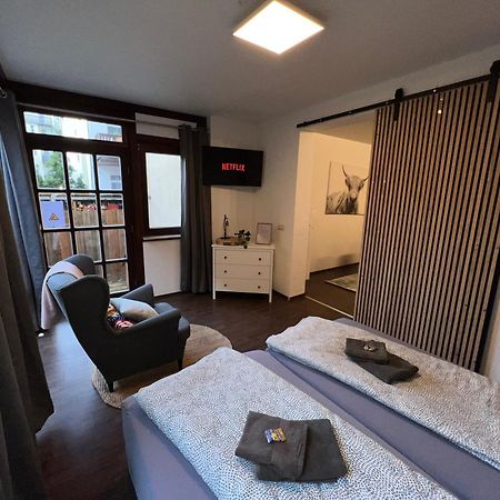 Apartment Humboldt 3 Schlafzimmer,Wifi, Netflix Parken, Terrasse, Klimatisiert, Naehe Zentrum 예나 외부 사진
