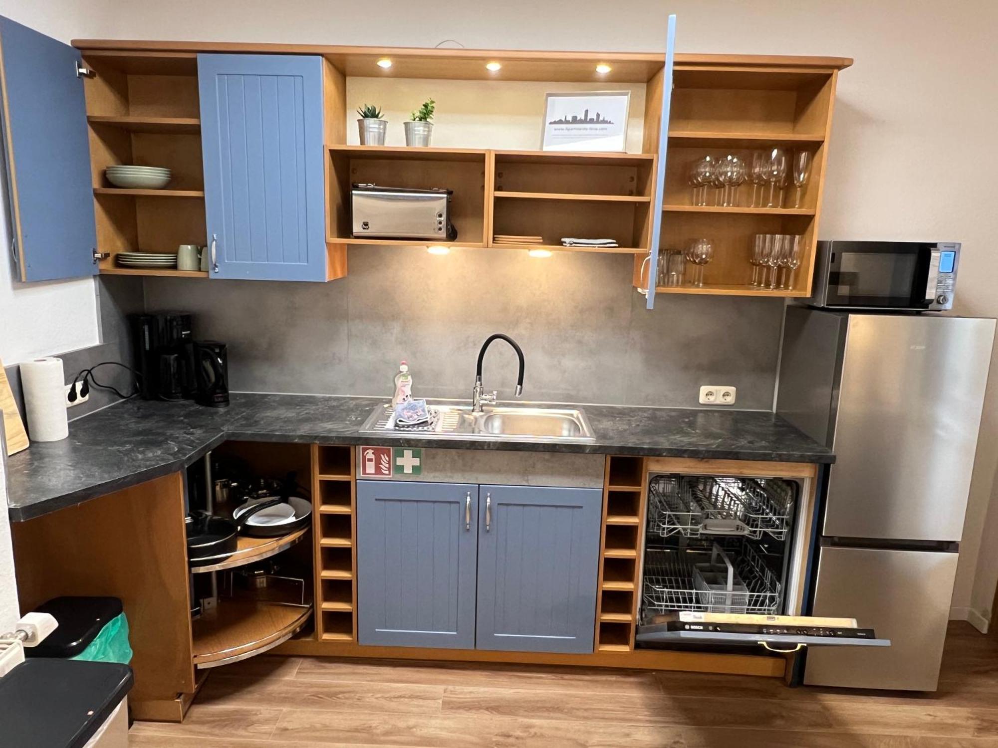 Apartment Humboldt 3 Schlafzimmer,Wifi, Netflix Parken, Terrasse, Klimatisiert, Naehe Zentrum 예나 외부 사진